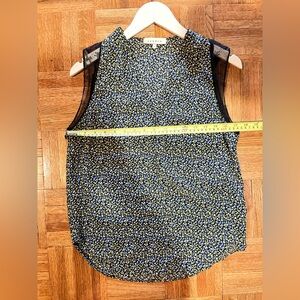 Sandro Top Size 1 With Laced Cap Shoulder